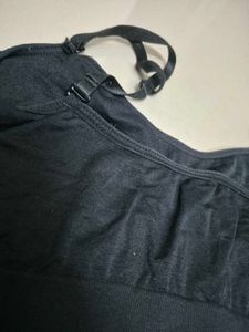 black sports bra women