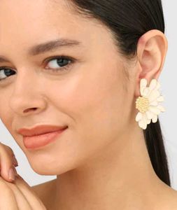 Aesthetic Gold Earrings