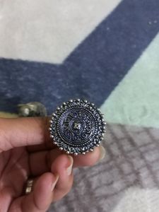 FREE DELIVERY PACK OF 2 OXIDISED RINGS