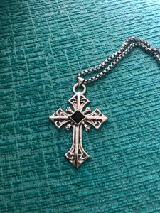 Y2K Cross Pendant Necklace