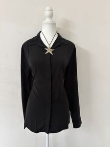 H&M  Black Button-Up Shirt✨