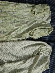 Beautiful Purple Embroidered Kurta