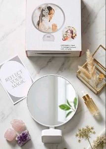Beautiful  Lighted Makeup Mirror