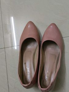 Chic Pink Pointed Toe Flats