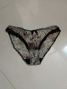 Lace Trim Panties Set