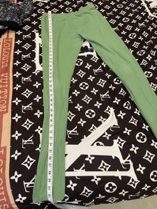 Green Casual Leggings