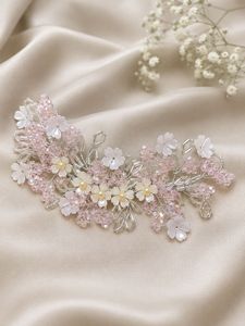 Elegant Floral Hair accessory🌸