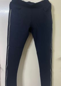 Navy Blue High-Waisted Activewear Leggings