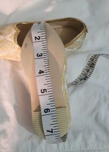 White &amp; Gold Jutti for boys