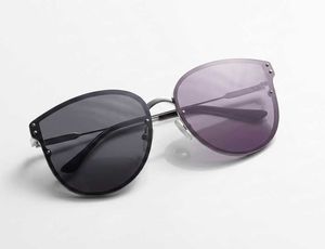 💜 Authentic ZARA Purple Reflective Sunglasses 💜