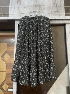 Pinteresty Black Floral Skirt