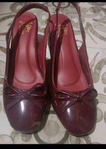 ❗ PRICE DROP ❗SLINGBACK HEELS