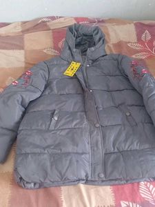 Stylish Padded Jacket with Floral Embroidery