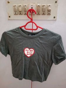 Graphic Crop T-Shirt
