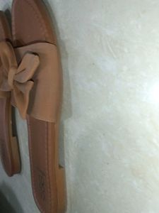 Street style store Tan Bow Slip-On Sandals