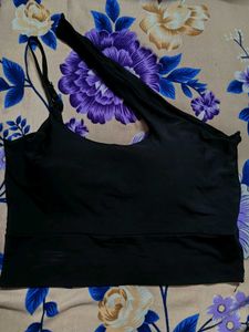 Stylish Black One-Shoulder Sports Bra