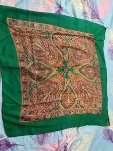 Vibrant Paisley Print Scarf/Dupatta