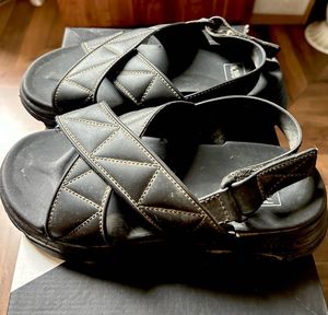 Stylish Black Platform Sandals