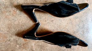 Stylish Black Bow Sandals
