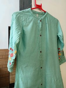 Embroidery Kurta With Free Gift 🎁