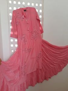 Elegant Pink Embroidered Kurta