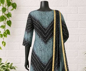 Stylish Blue &amp; Black Bandhani Print Kurta Set