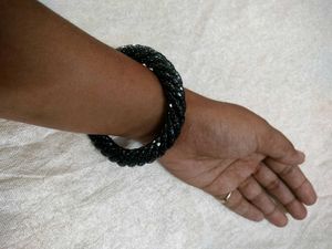 Elegant Black Twisted Bracelet