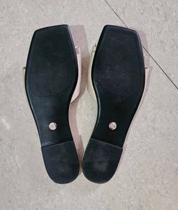 zara flats size 37.
