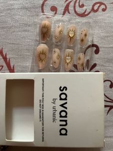 Sparkling Press-On Nails