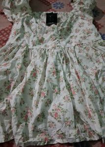 Floral Puff Sleeve Top
