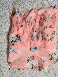 Charming Floral Print  top