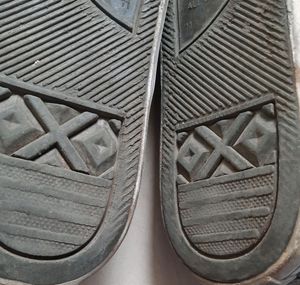Basic CONVERSE Canvas Shoes