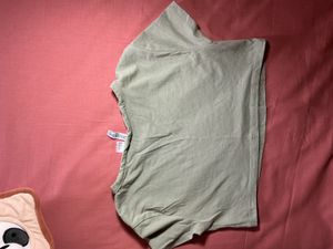 H&amp;M Sage Green Cropped T-Shirt
