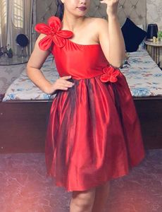 Red One-Shoulder Party Dress