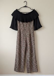 Chic Off-Shoulder Jumpsuit
