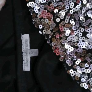 MARC LOUIS Silver Crop Top faippis