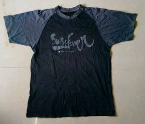 Vintage Y2K raglan sleeve tshirt