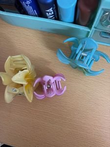 Set of 3 Flower Hair Clips