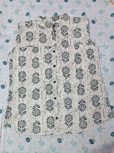 Vintage Sleeveless Floral Shirt