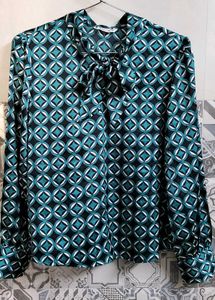 Stylish Geometric Print Bow Blouse