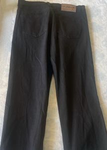 Black Cropped Jeans with Button Detail