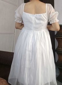 White Puffy Sleeve Party Dress