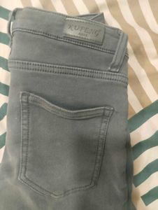 Grey Jeans | Waist 28