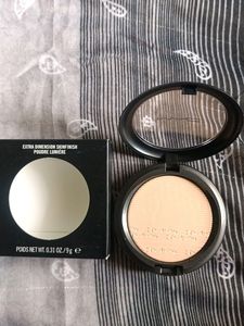 Mac highlighter and bobbi brown lipstick