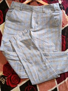Stylish Plaid Patterned Pants