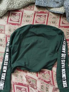 Green Graphic Print Long Sleeve Top