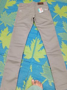 Stylish Beige Slim Fit jeans