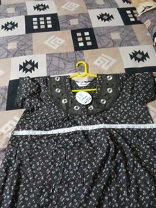 2 Comfortable Printed Nightgown L size