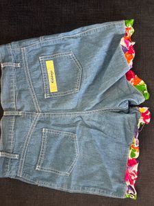 Cute Denim Shorts with Floral Trim