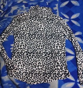 Leopard Print Turtleneck Top
